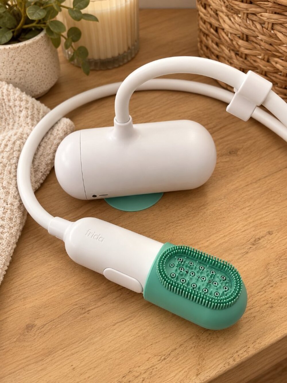 Frida Baby Control The Flow Bath Rinse Cup Sprayer White Green